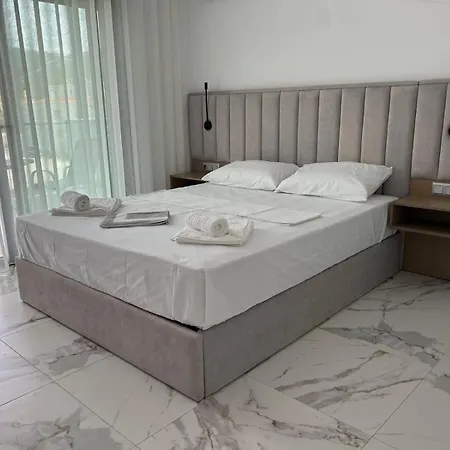 Medusa * Órmos Prínou