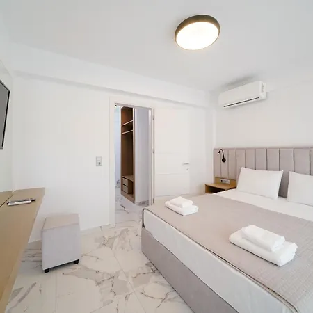 Medusa Villa *